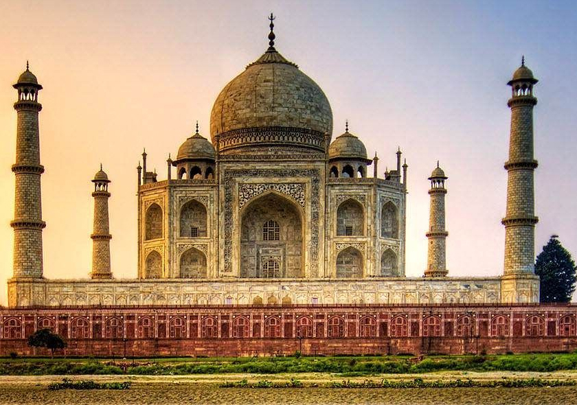 Taj Mahal Moonlight Tour