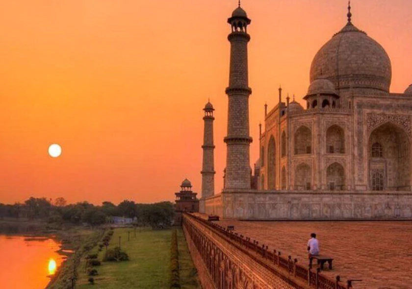 Sunrise Taj Mahal Tour